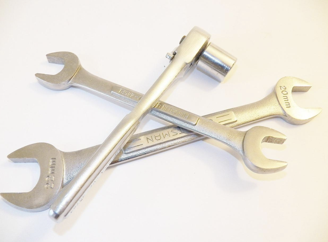 Meglio un set di chiavi inglesi o una chiave a bussola? - Industry 4.0